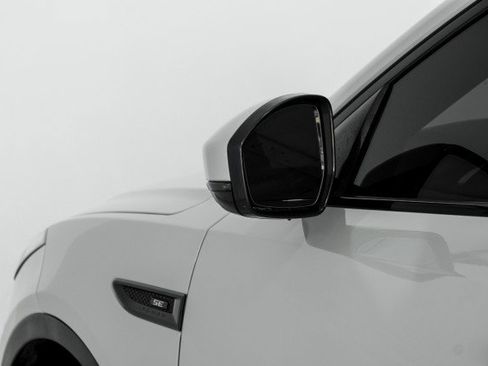 Used 2019 Jaguar E-PACE R-Dynamic SE image 37