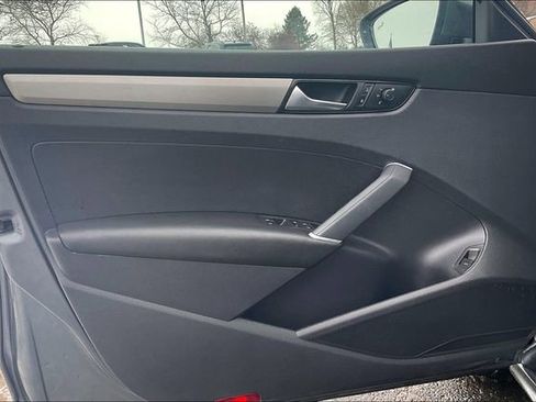 Used 2021 Volkswagen Passat 2.0T S image 22