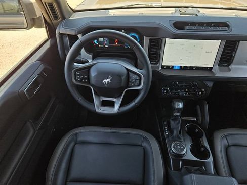 New 2026 Ford Bronco Outer Banks w/ Sasquatch Package AWD/4WD image 22