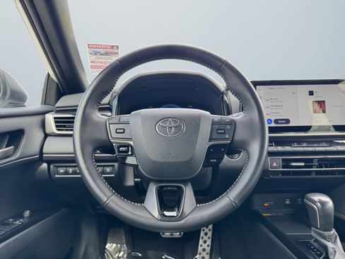Used 2025 Toyota Camry SE w/ Multimedia Upgrade Package FWD image 11