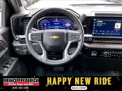 Used 2024 Chevrolet Silverado 1500 LT image 5