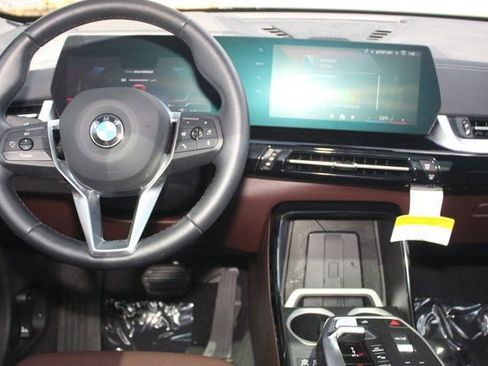 Used 2025 BMW X2 xDrive28i w/ Premium Package image 20