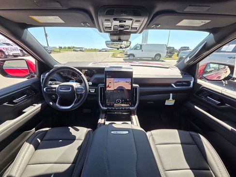 New 2026 GMC Yukon Denali w/ Advanced Technology Package AWD/4WD image 28