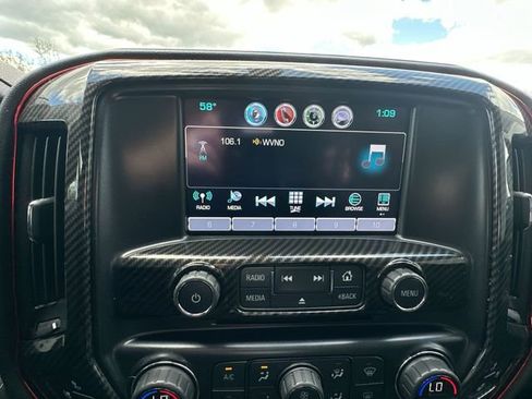 Used 2018 Chevrolet Silverado 1500 LTZ Z71 w/ Redline Edition AWD/4WD image 13
