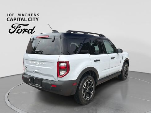 Used 2026 Ford Bronco Sport Outer Banks AWD/4WD image 5