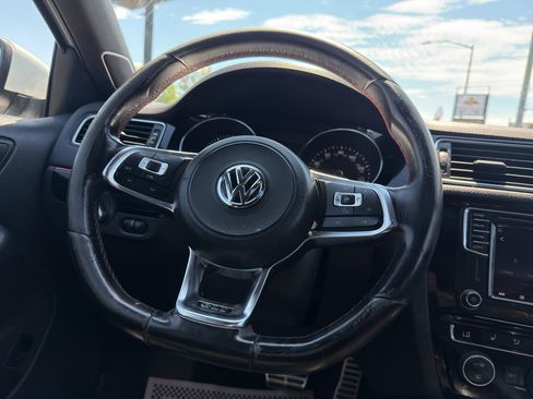 Used 2017 Volkswagen Jetta GLI FWD image 23