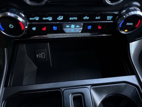 Certified 2025 Ford F150 Lariat image 27