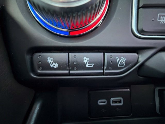 Used 2024 GMC Yukon XL SLT w/ SLT Premium Package AWD/4WD image 25