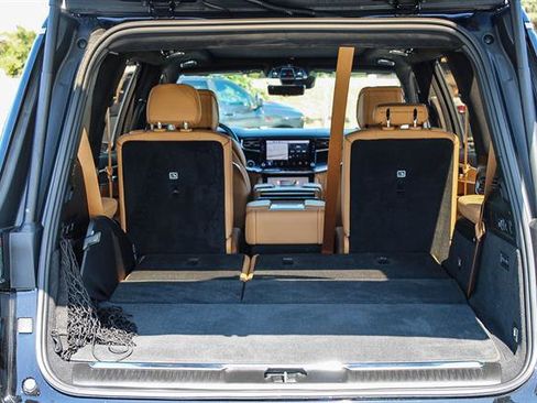 New 2023 Jeep Grand Wagoneer Series III image 31