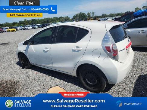 Used 2014 Toyota Prius C Two FWD image 3