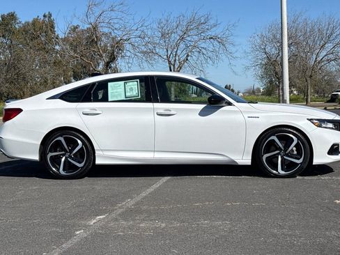 Used 2022 Honda Accord Sport image 3
