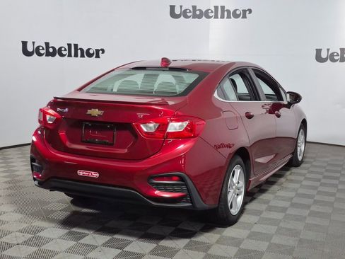 Used 2017 Chevrolet Cruze LT w/ Convenience Package image 7