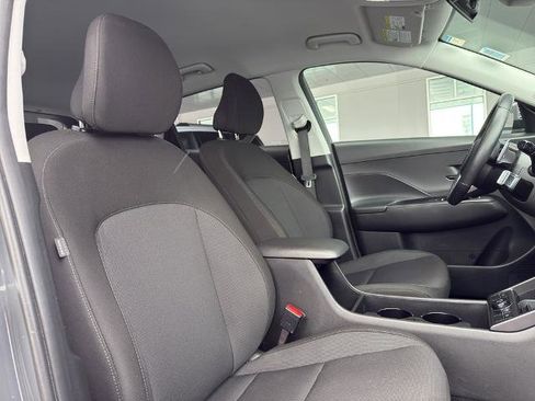 Used 2025 Hyundai Kona SEL image 30