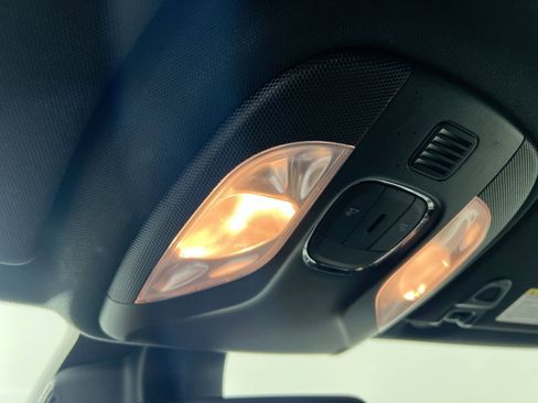 Used 2024 Jeep Compass Latitude image 18