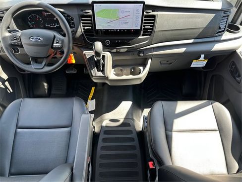 New 2025 Ford Transit 250 148 Medium Roof image 19