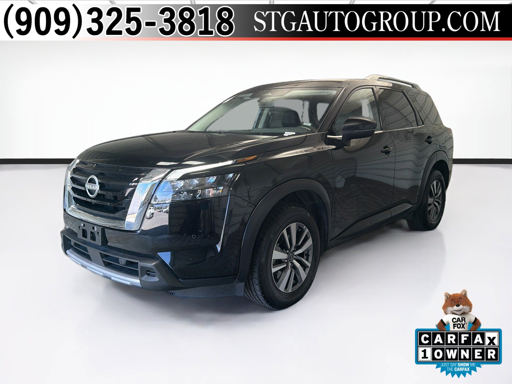 Used 2025 Nissan Pathfinder SL FWD image 1