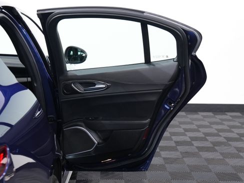 Used 2019 Alfa Romeo Giulia Quadrifoglio w/ Driver Assist Dynamic Package image 28