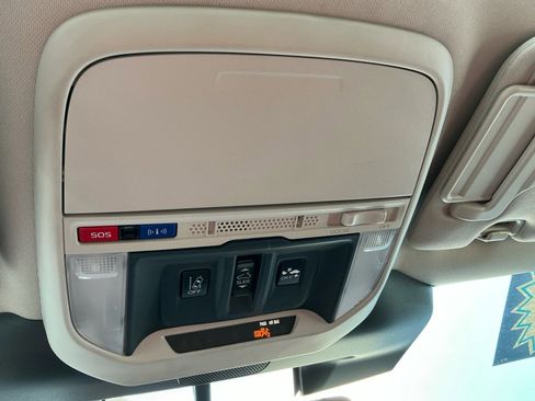 Used 2023 Subaru Forester Touring image 35