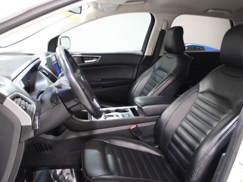 Used 2022 Ford Edge SEL image 17