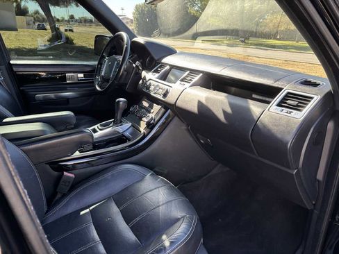 Used 2013 Land Rover Range Rover Sport HSE LUX AWD/4WD image 16