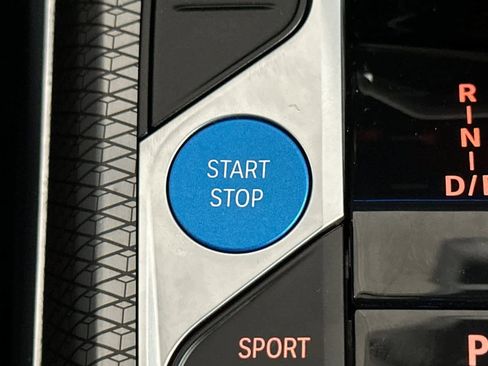 Used 2025 BMW i4 eDrive40 w/ Parking Assistance Package image 22