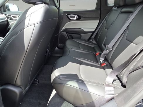 New 2026 Jeep Compass Limited image 8