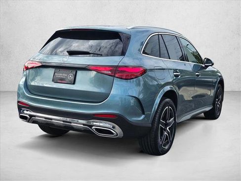 Used 2026 Mercedes-Benz GLC 300 image 2