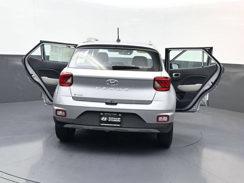 Certified 2026 Hyundai Venue SEL FWD image 30