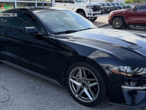 Used 2020 Ford Mustang GT Premium w/ Black Accent Package RWD image 1