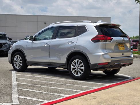 Used 2019 Nissan Rogue SV FWD image 5