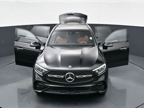 Used 2023 Mercedes-Benz GLC 300 image 43