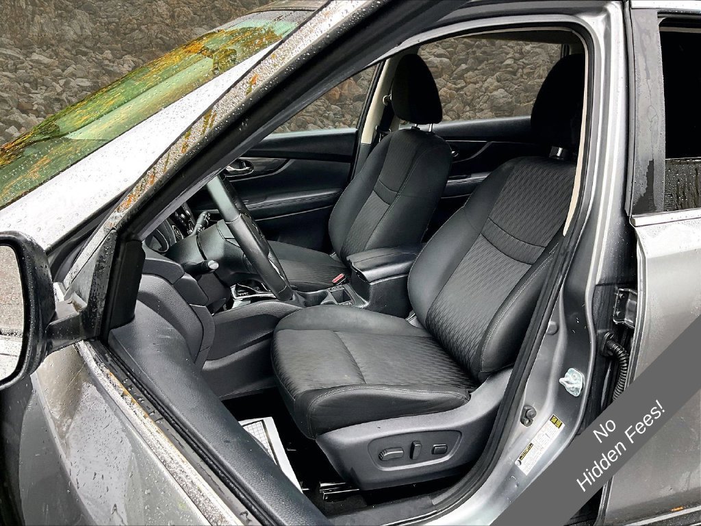 Used 2018 Nissan Rogue SV w/ Premium Package AWD/4WD image 17