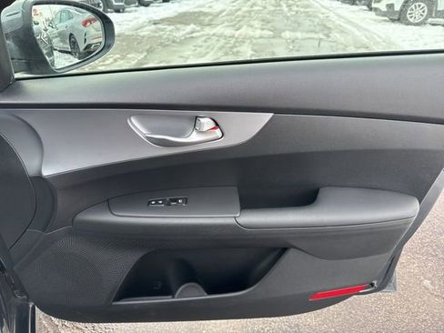 Used 2023 Kia Forte LXS w/ LXS Technology Package image 43