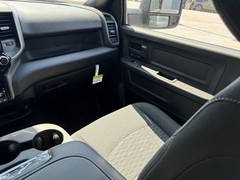 New 2026 RAM 2500 Tradesman w/ Safety Group AWD/4WD image 31