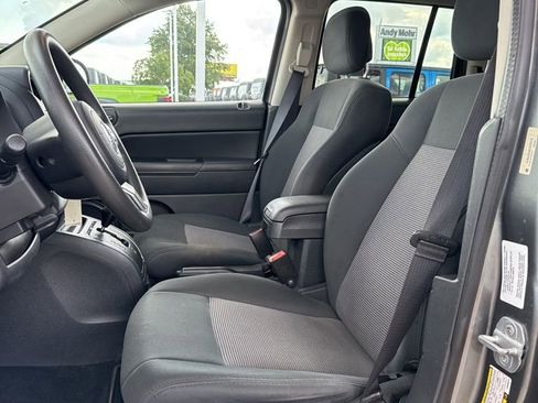 Used 2012 Jeep Compass Sport image 11