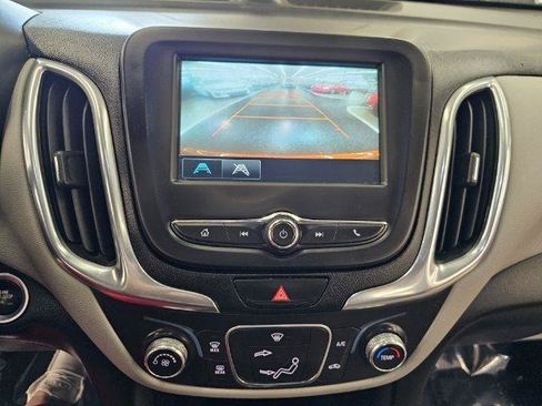 Used 2018 Chevrolet Equinox LS AWD/4WD image 19
