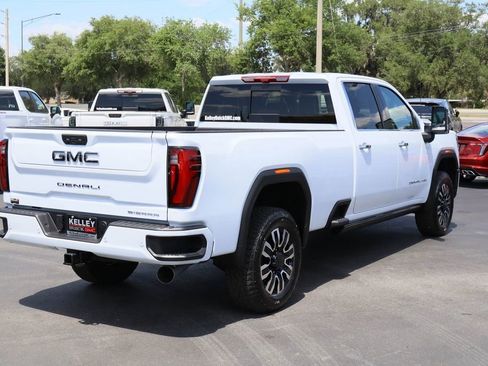 New 2026 GMC Sierra 3500 Denali Ultimate AWD/4WD image 5