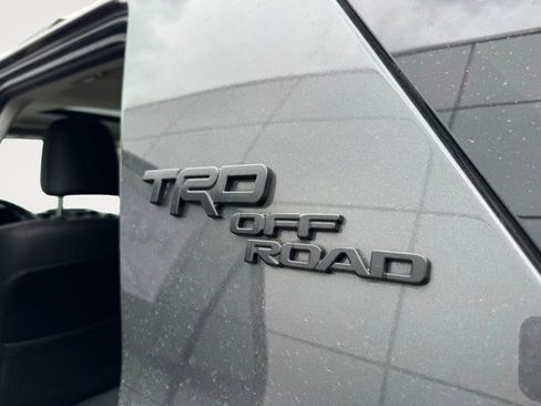 Certified 2020 Toyota 4Runner TRD Off-Road Premium w/ Moonroof Package AWD/4WD image 34
