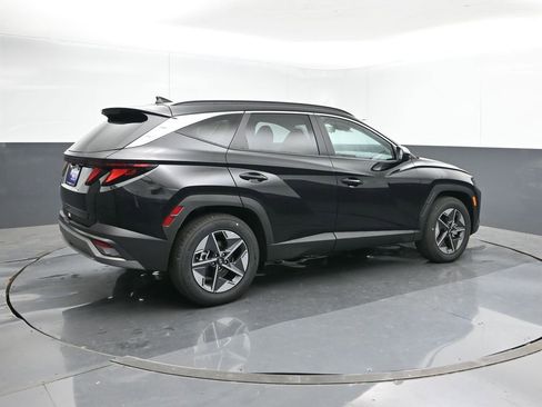 New 2026 Hyundai Tucson SEL w/ Tow & Go Package FWD image 5