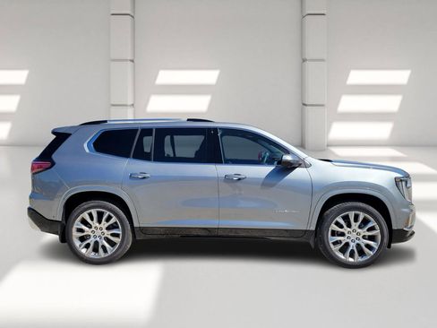 New 2026 GMC Acadia Denali w/ Super Cruise Package image 4