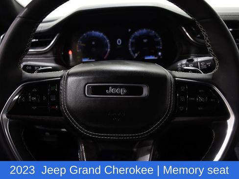 Used 2023 Jeep Grand Cherokee Overland image 8