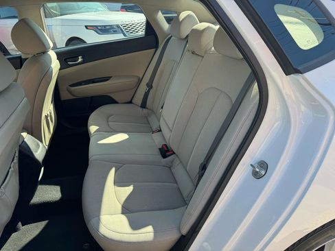 Used 2016 Kia Optima LX w/ Option Group 014 image 15