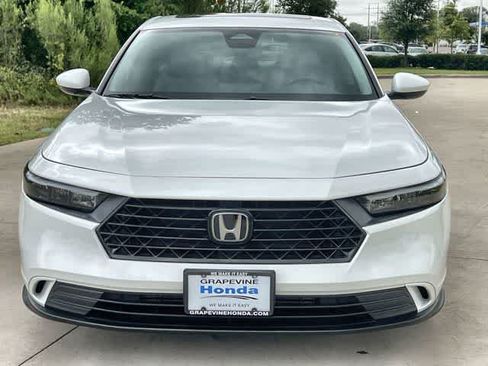 Used 2023 Honda Accord EX image 7