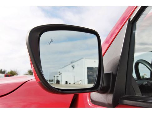 Used 2022 Nissan Frontier SV w/ Technology Package image 10