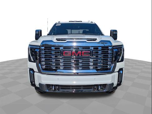 New 2026 GMC Sierra 3500 Denali w/ Denali Reserve Package image 9