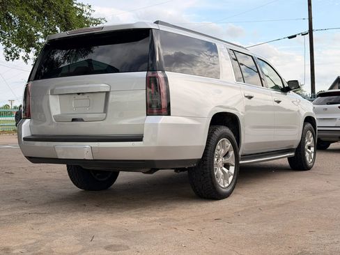 Used 2016 GMC Yukon XL SLT w/ Open Road Package image 3