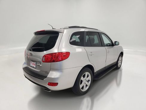 Used 2009 Hyundai Santa Fe Limited w/ Navigation Pkg 5 FWD image 4
