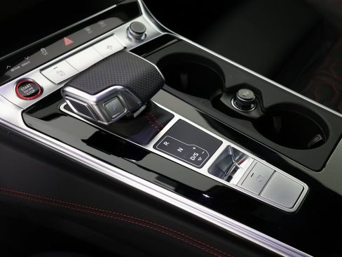 Used 2023 Audi RS 6 w/ Driver Assistance Package image 6