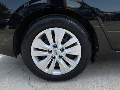 Used 2025 Nissan Sentra S FWD image 9