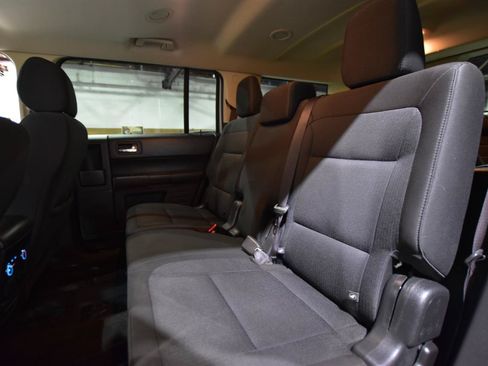 Used 2018 Ford Flex SE FWD image 28